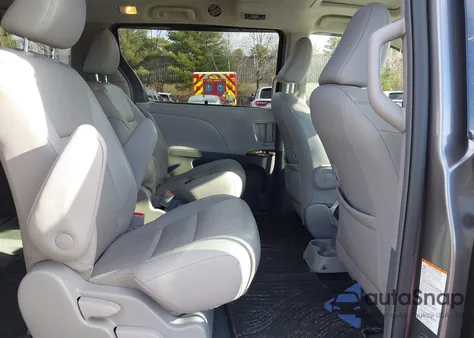 2019 Toyota Sienna Xle Premium 7 Passenger from USA, damaged, VIN 5TDDZ3DC8KS211637